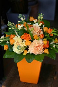名古屋の花屋カームクームの花束アレンジメント/サンプル16