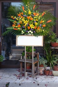 名古屋の花屋カームクームのスタンド花サンプル２