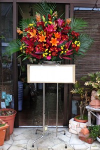 名古屋の花屋カームクームのスタンド花サンプル23