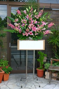 名古屋の花屋カームクームのスタンド花サンプル31